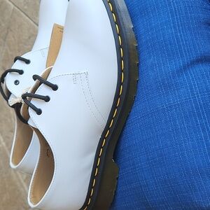 Dr Martens 1461 Oxford Shoes, White Smooth Leather, M8, W9